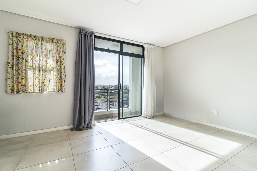 1 Bedroom Property for Sale in Bloubergstrand Western Cape